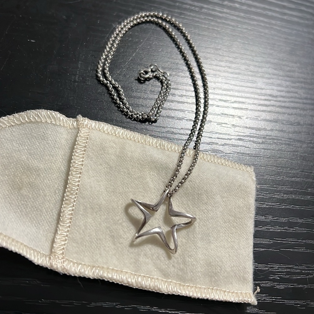 Retired James Avery Silver Star Pendant on James Avery Silver 18 inch chain
